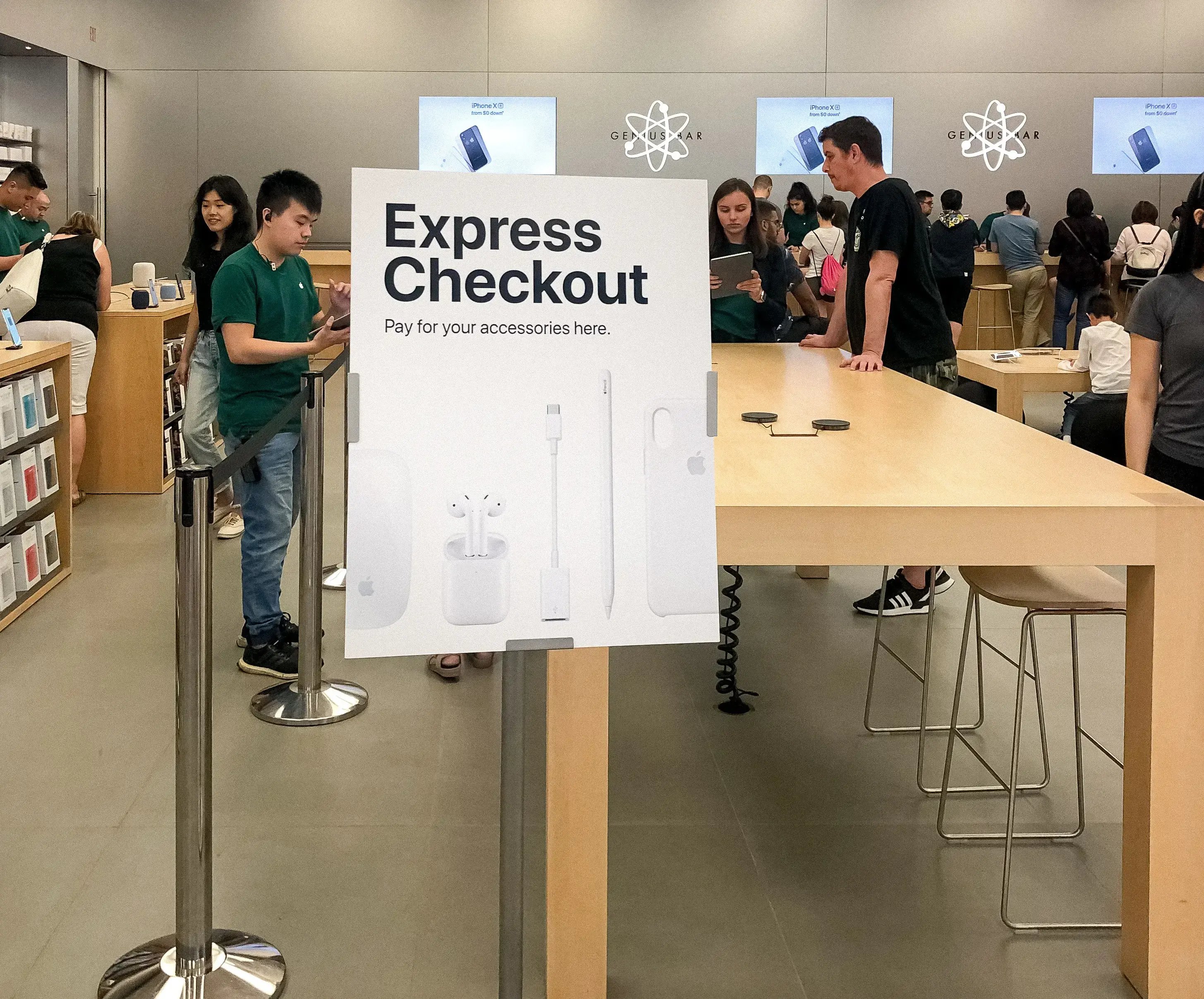 7 Electronic Store Design Ideas To Drive Sales blog image 4